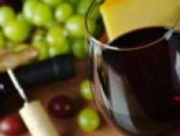 Повышает вино давление или понижает?